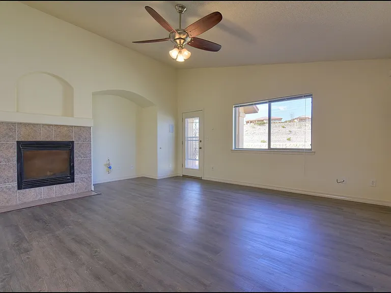 7077 Luz De Sol Dr — Photo 12