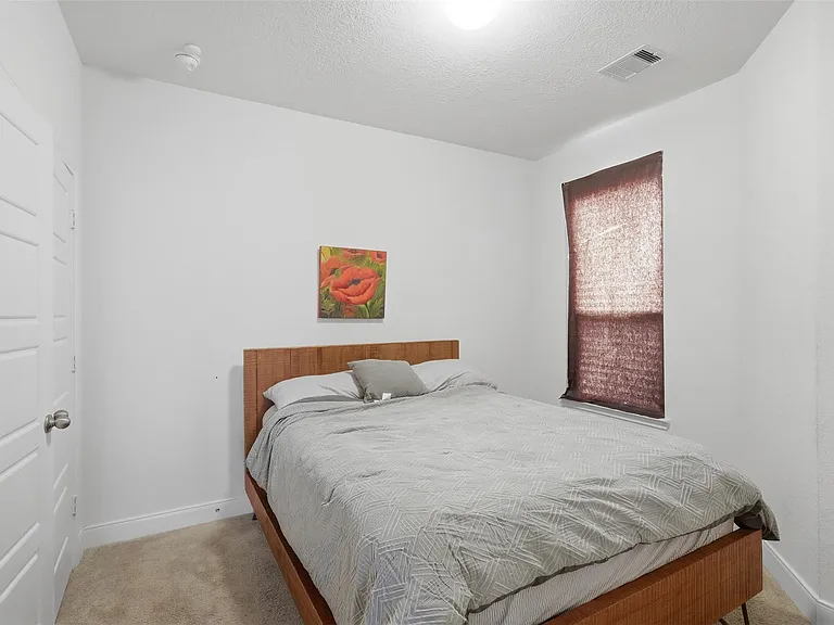 12912 Zivah Ln — Photo 17