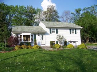 11 Jodphur Ln, Newburgh, NY 12550