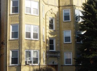 4421 N Rockwell St #2E, Chicago, IL 60625