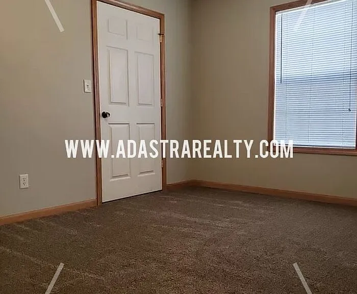 704 Meadow Ct #A — Photo 11