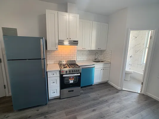 Rented by Corcoran | media 33