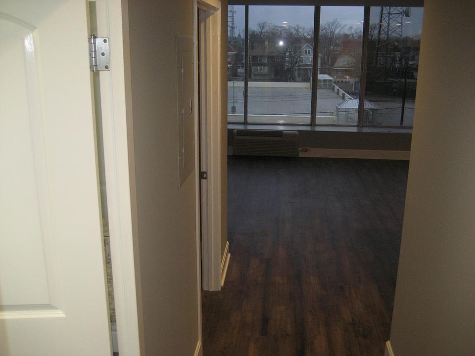 1st image of 810 Matson Pl Unit 404
