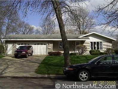 1st image of 807 Hillcrest Dr