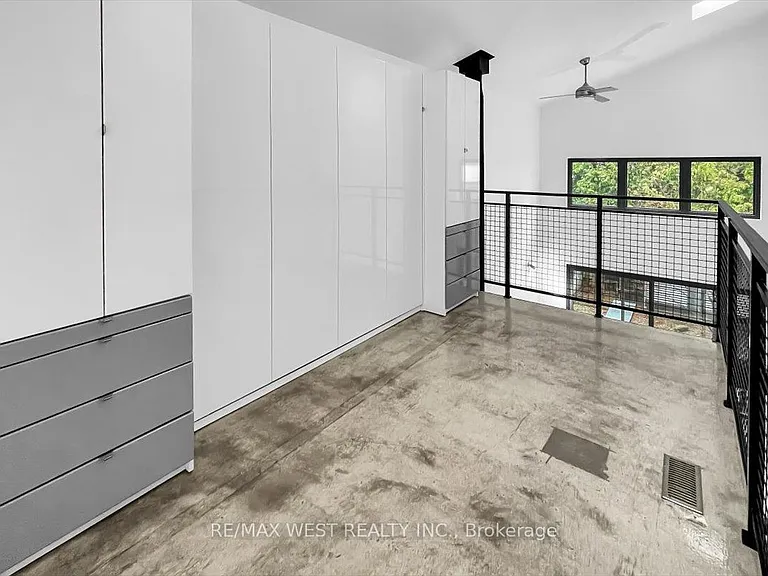 781 Craven Rd — Photo 10