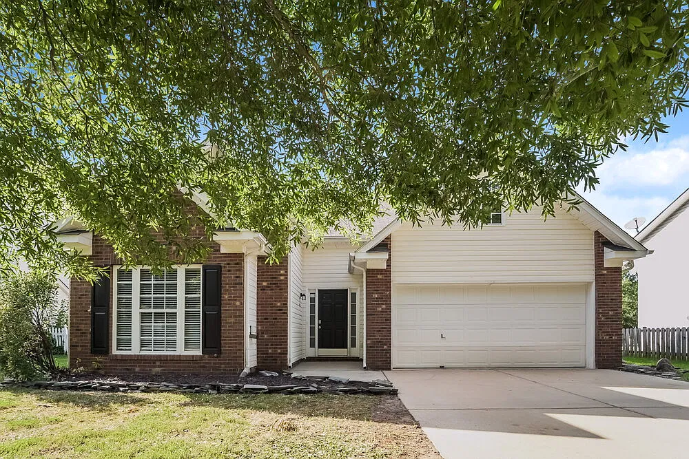 3 bed, 2.0 bath, 1478 sqft, $3,060 — Photo 1