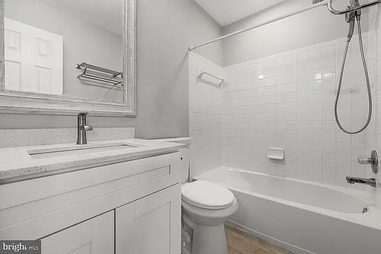 13811 Churchville Dr — Photo 22