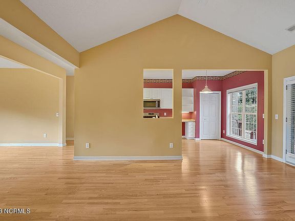 5th image of 4140 Devonshire Lane SE