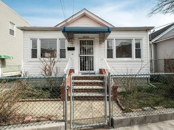 1525 Canarsie Rd #1, Brooklyn, NY 11236