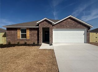 208 Greer St, Pea Ridge, AR 72751