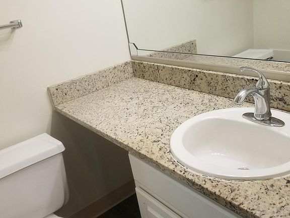 3rd image of 1431 Natalie Ln APT 202