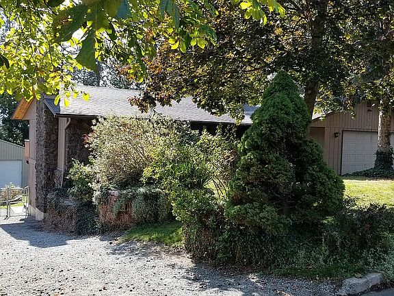 Driveway to the workshop.