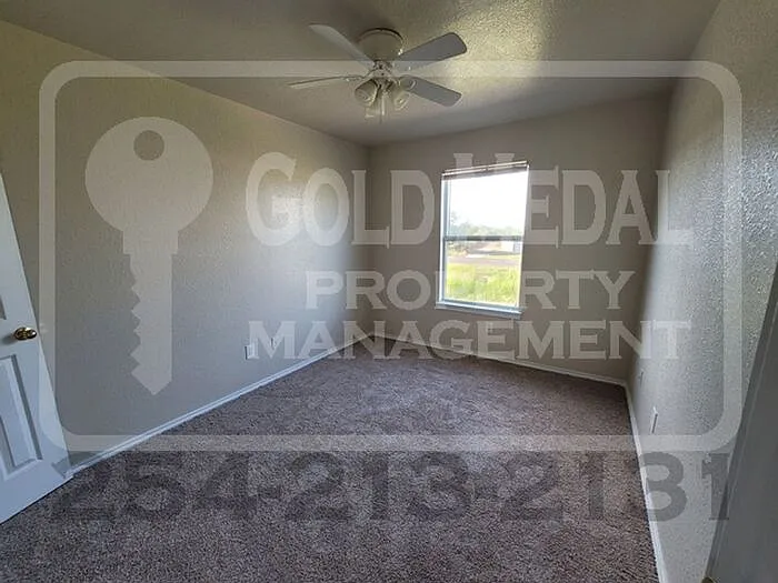 106 Lark St #A — Photo 9