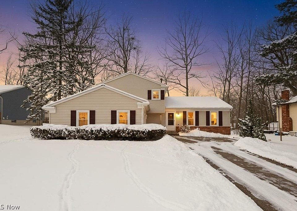 1st image of 983 W Abbey Dr