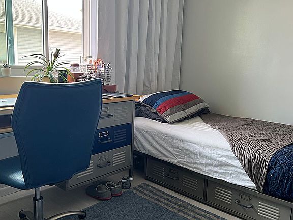 5th image of 540 Augusta Cir APT 11