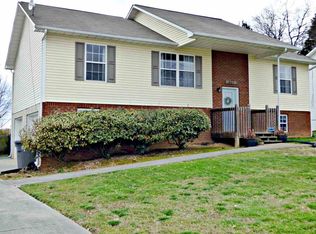 551 Joshua Dr, Dandridge, TN 37725