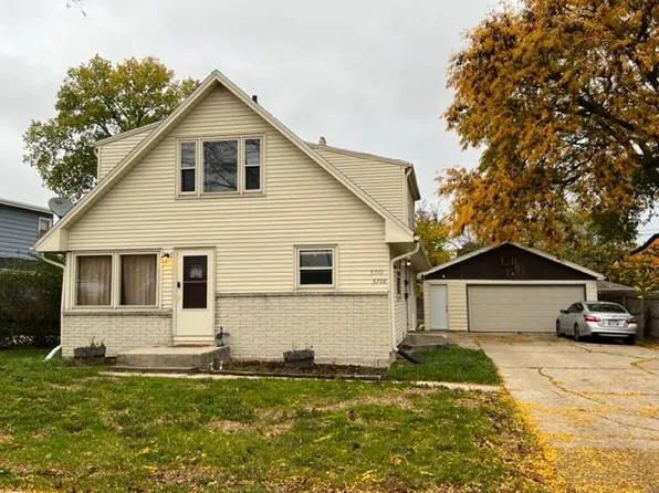 5708 North 87th STREET #5710, Milwaukee, WI 53225