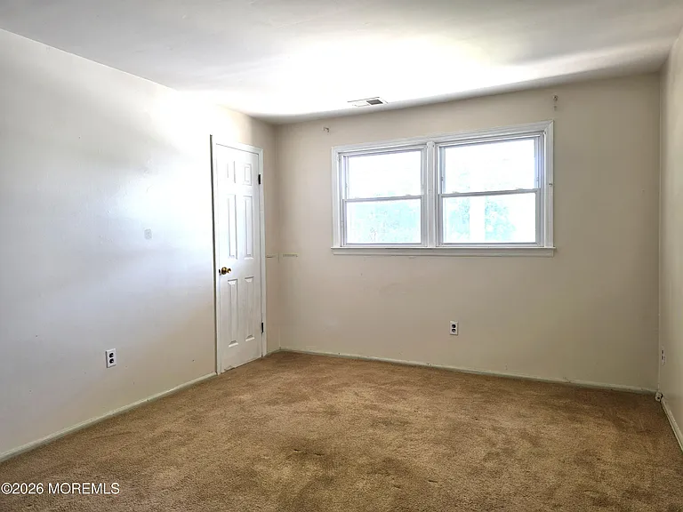 42 Richards Dr — Photo 18