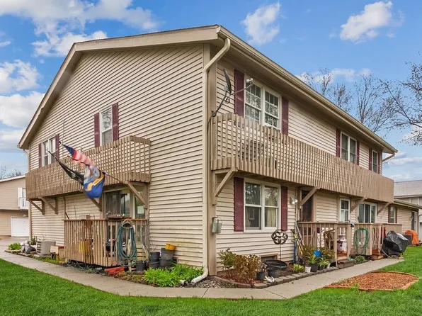 212 Hudson Ct Unit B, Bolingbrook, IL 60440
