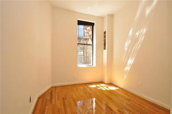 Rented by Triumph Property Group | media 4