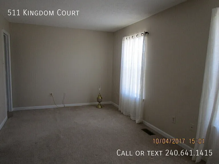 511 Kingdom Ct — Photo 10