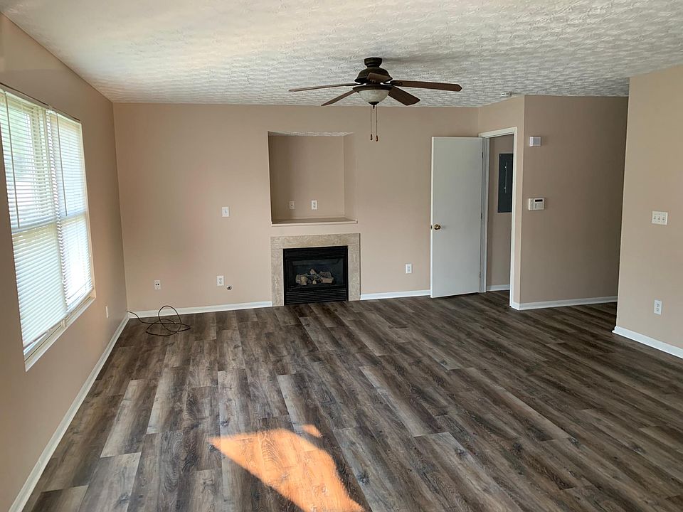 2nd image of 1040 Braxton Blvd