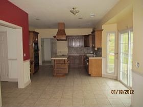 3rd image of 15285 Old Mission Dr