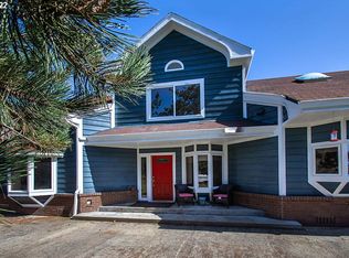 1681 Upper Cleveland Rapids Rd, Roseburg, OR 97471