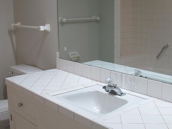 2nd image of 1-3401 Southdale Dr #1