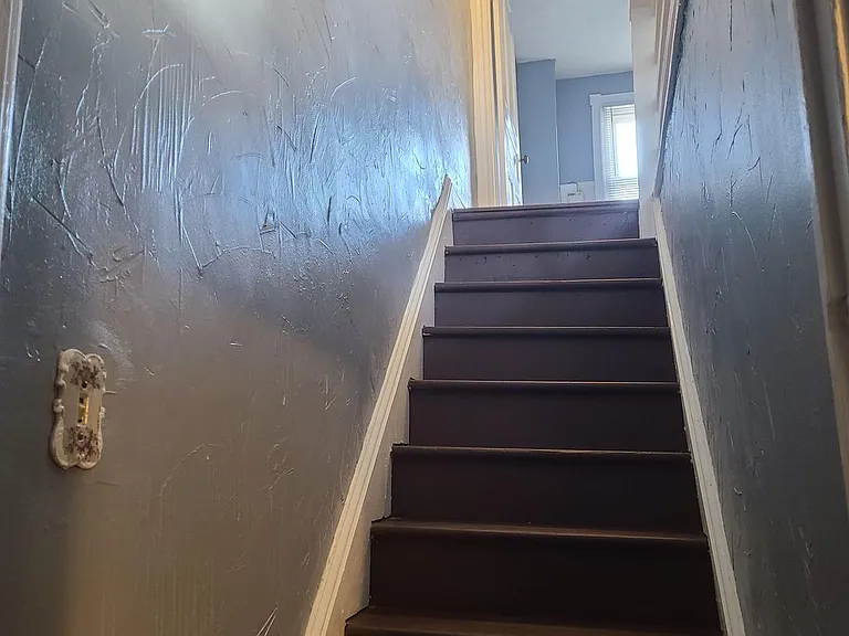 39 W Manoa Rd — Photo 16