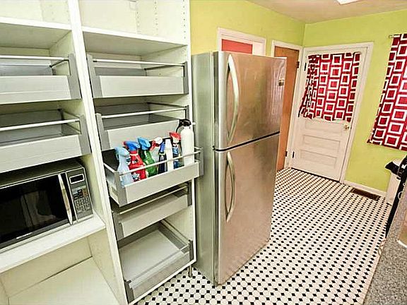 2nd image of 5830 Crittenden Ave