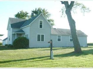 11197 130th St, Madelia, MN 56062