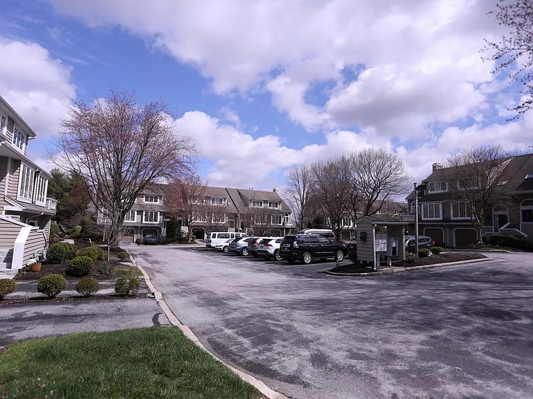 25 Cabot Ct — Photo 4