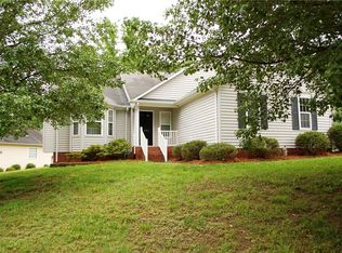 4800 Silver Creek Dr, Greensboro, NC 27410