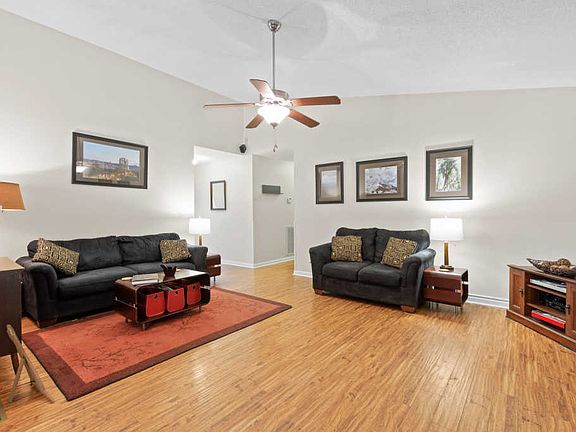 4th image of 4422 Kings Lake Ct