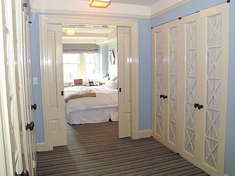 Rented by Ann Weintraub, Ltd.