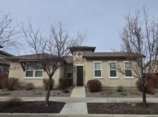 992 Bella Rosa Dr, Minden, NV 89423