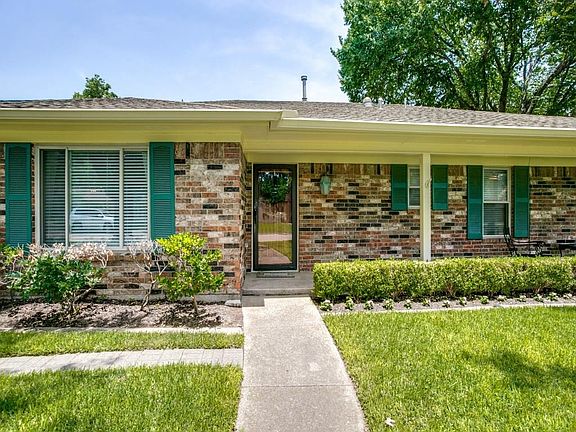 3rd image of 2422 Sherwood Dr