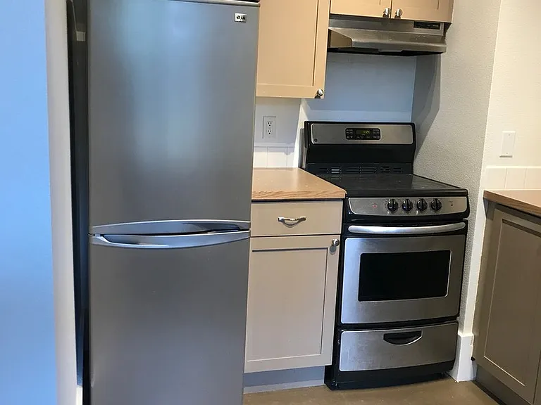 1423 Boylston Ave — Photo 8