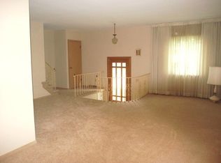 22967 Ivan Ave, Euclid, OH 44123