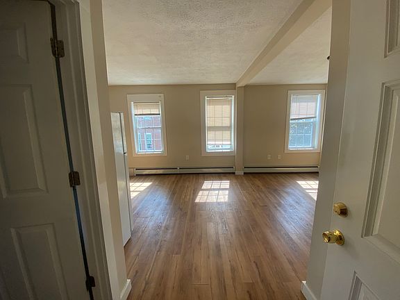 3rd image of 23 Sunapee St APT 4