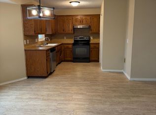 5424 S Stonegate Ave, Springfield, MO 65810