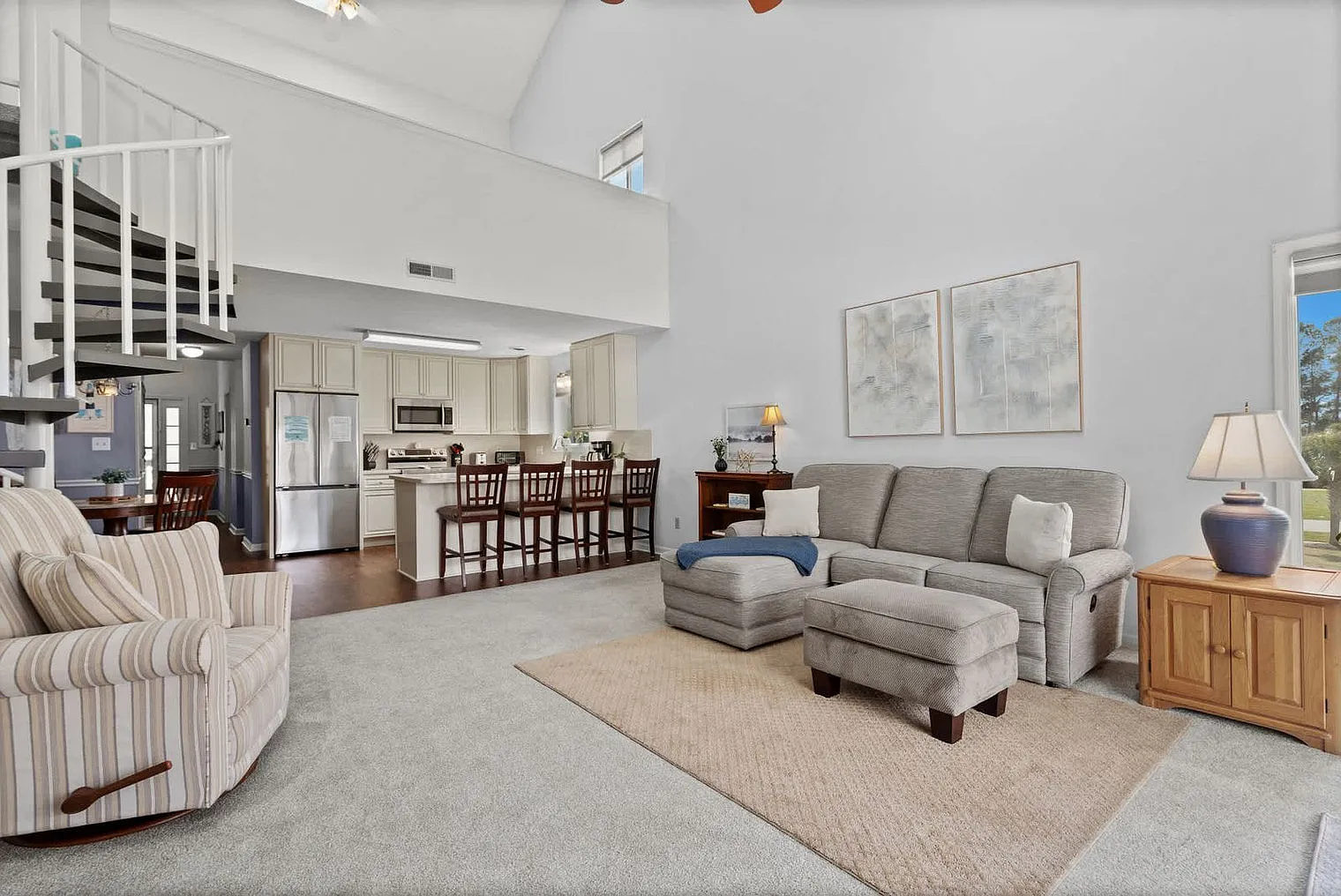 2 bed, 2.0 bath, 1194 sqft, $3,330 — Photo 4