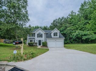 621 Lakewater View Dr, Stone Mountain, GA