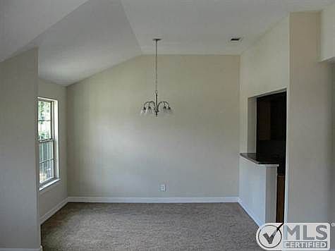 3rd image of 227 Southwood Dr