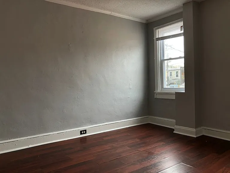 3242 Barclay St — Photo 20