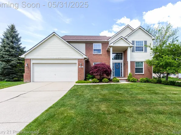 24333 Homestead Ct, Novi, MI 48374
