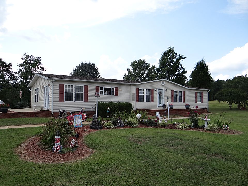 1st image of 1020 Robinson Dr