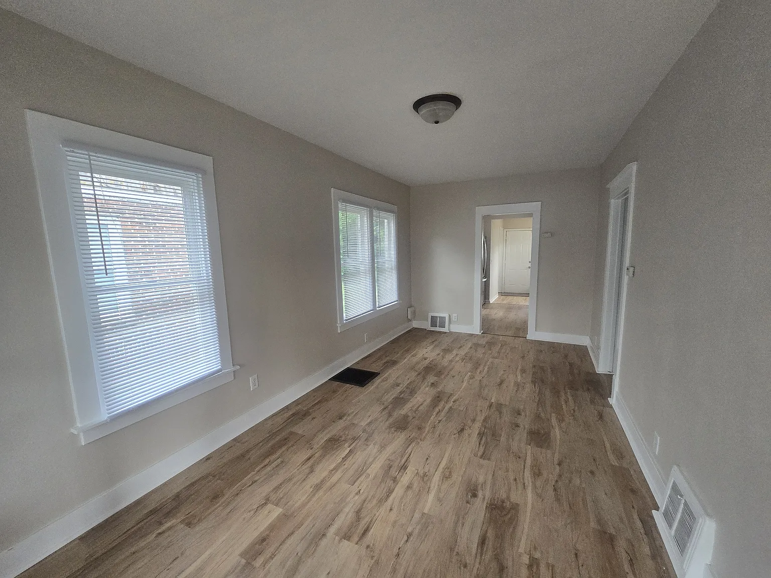 1210 Miner Street - 1 — Photo 4