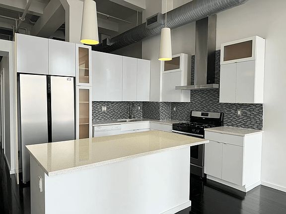 3rd image of 726-28 Market St #602